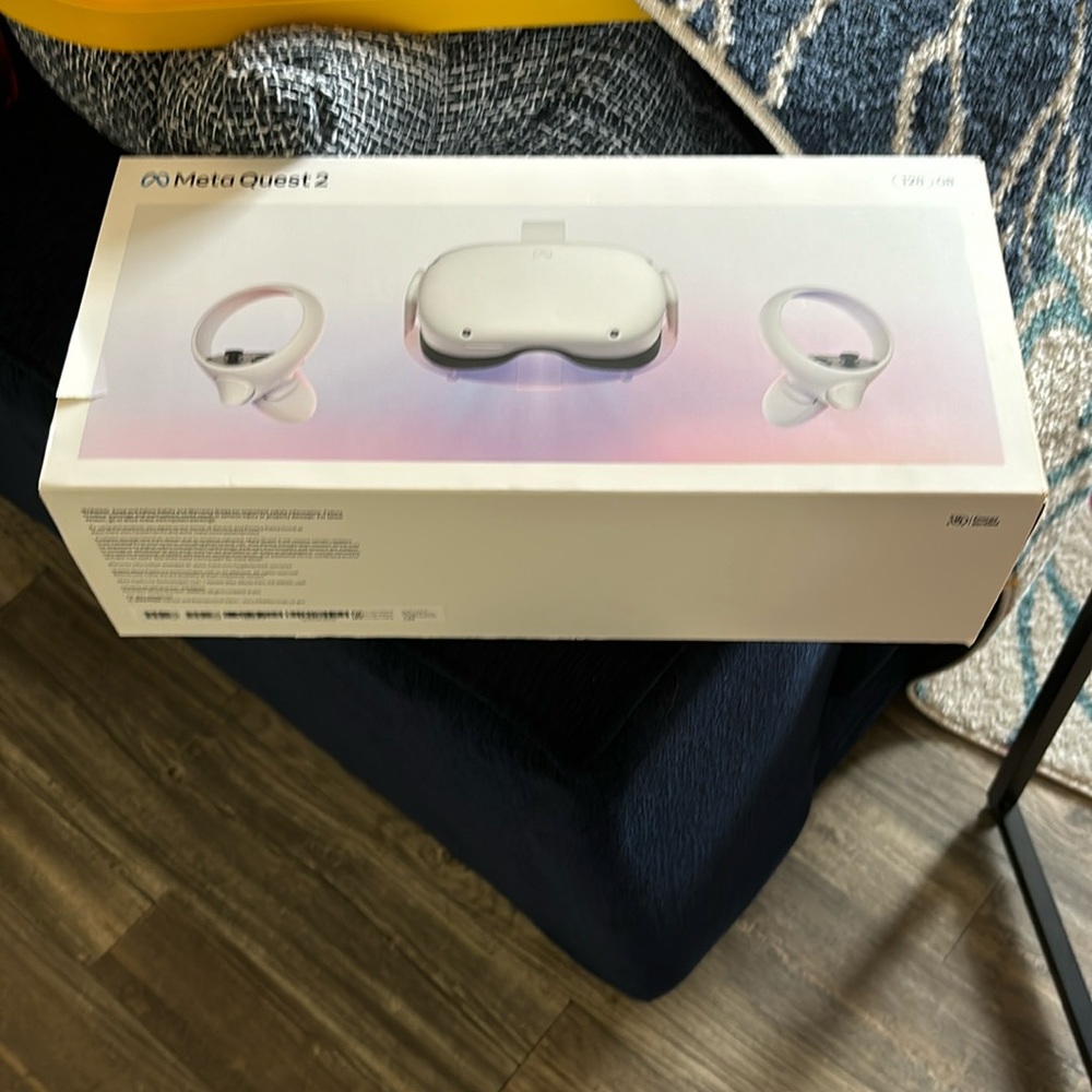 Meta quest 2 128 gb used only 5 times